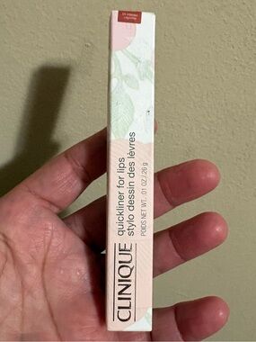 Clinique Quickliner for Lips Pencil - 04 intense cayenne Brand New Never Used.